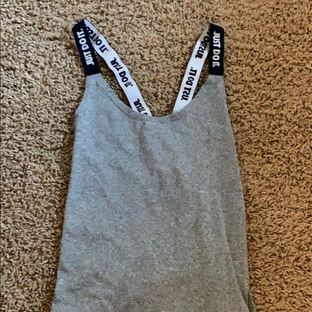 light weight nike tank